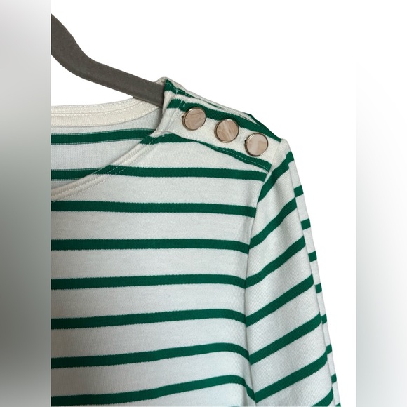 J.CREW Button-shoulder tee in Kelly green and white - Picture 4 of 11